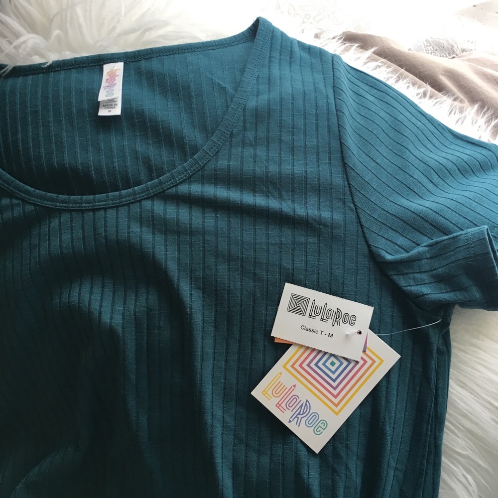 NWT Lularoe Classic Ribbed Top-Turquoise- Medium